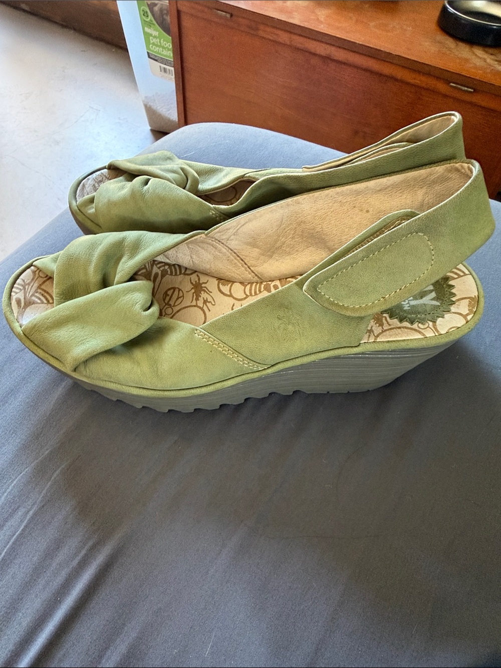 Womens fly London leather green Slingback yakin yata wedge sandal size 9.5
